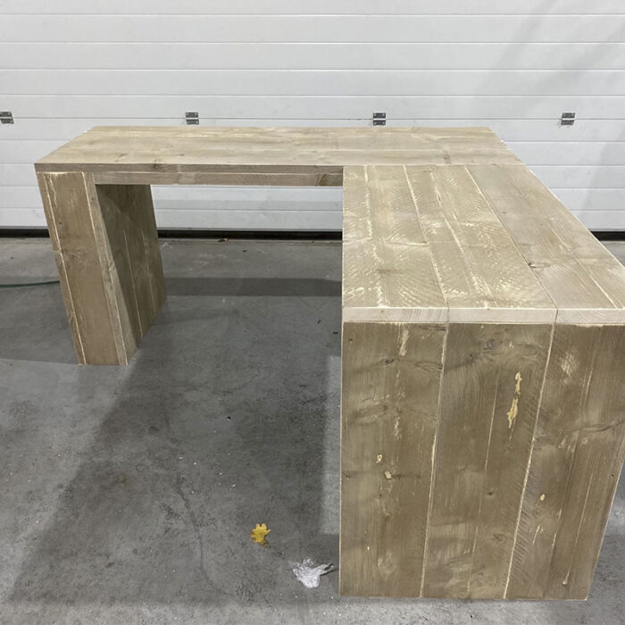 meubelproductie product tafels op maat gemaakt renze